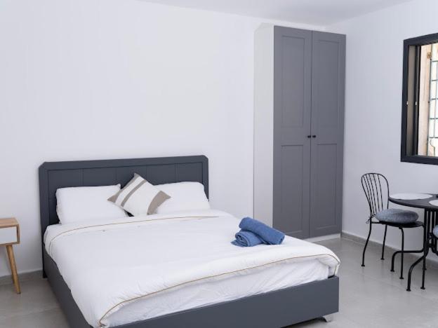 Cousy Suite Studio Yerusalem Bagian luar foto